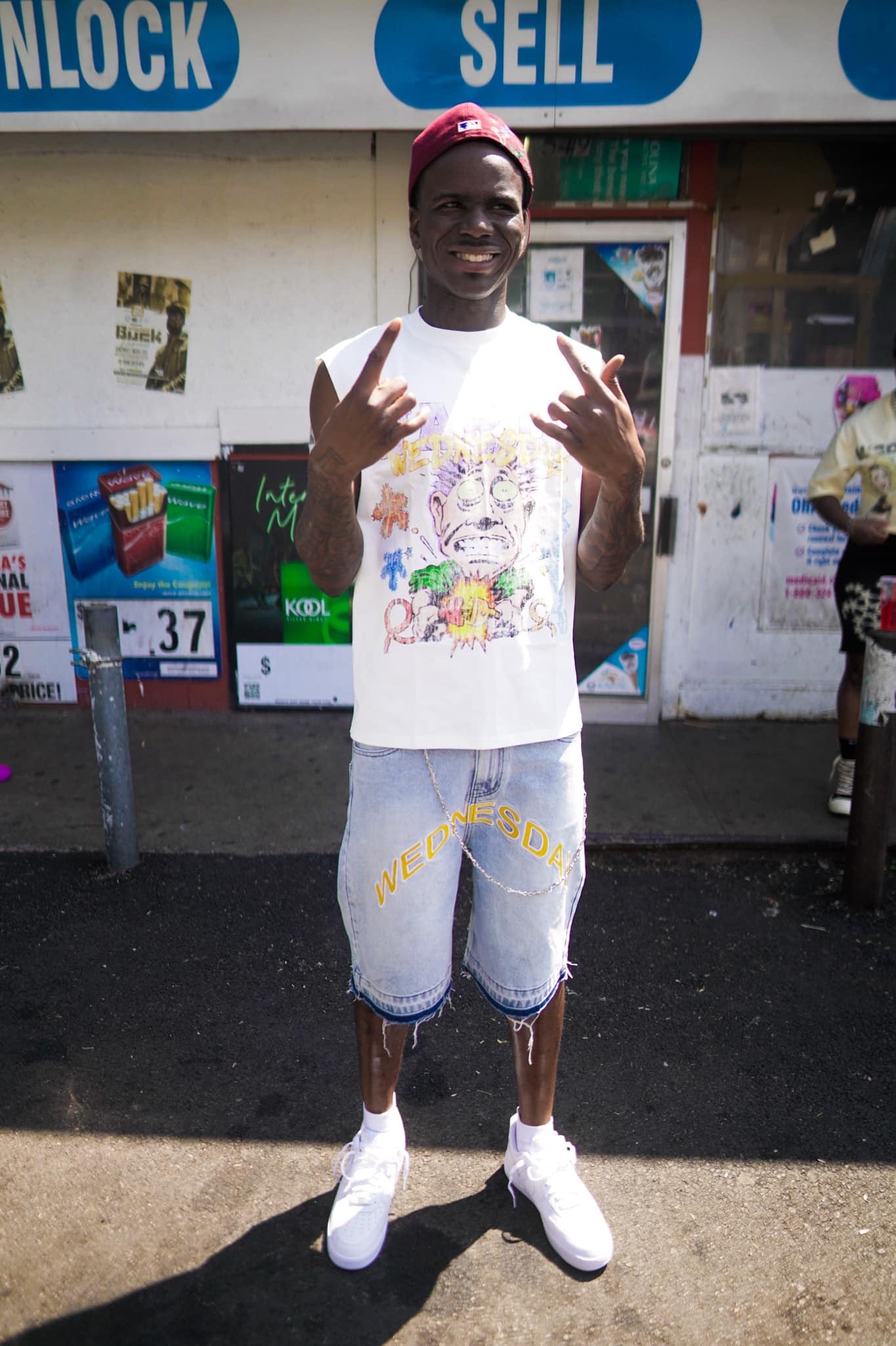 "Yellow Wednesday" jorts