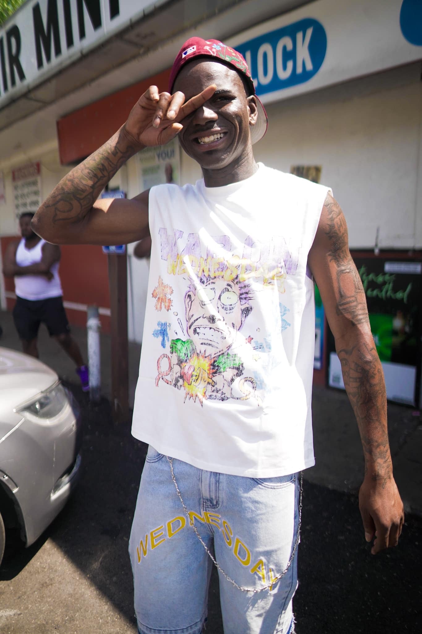 "Yellow Wednesday" jorts